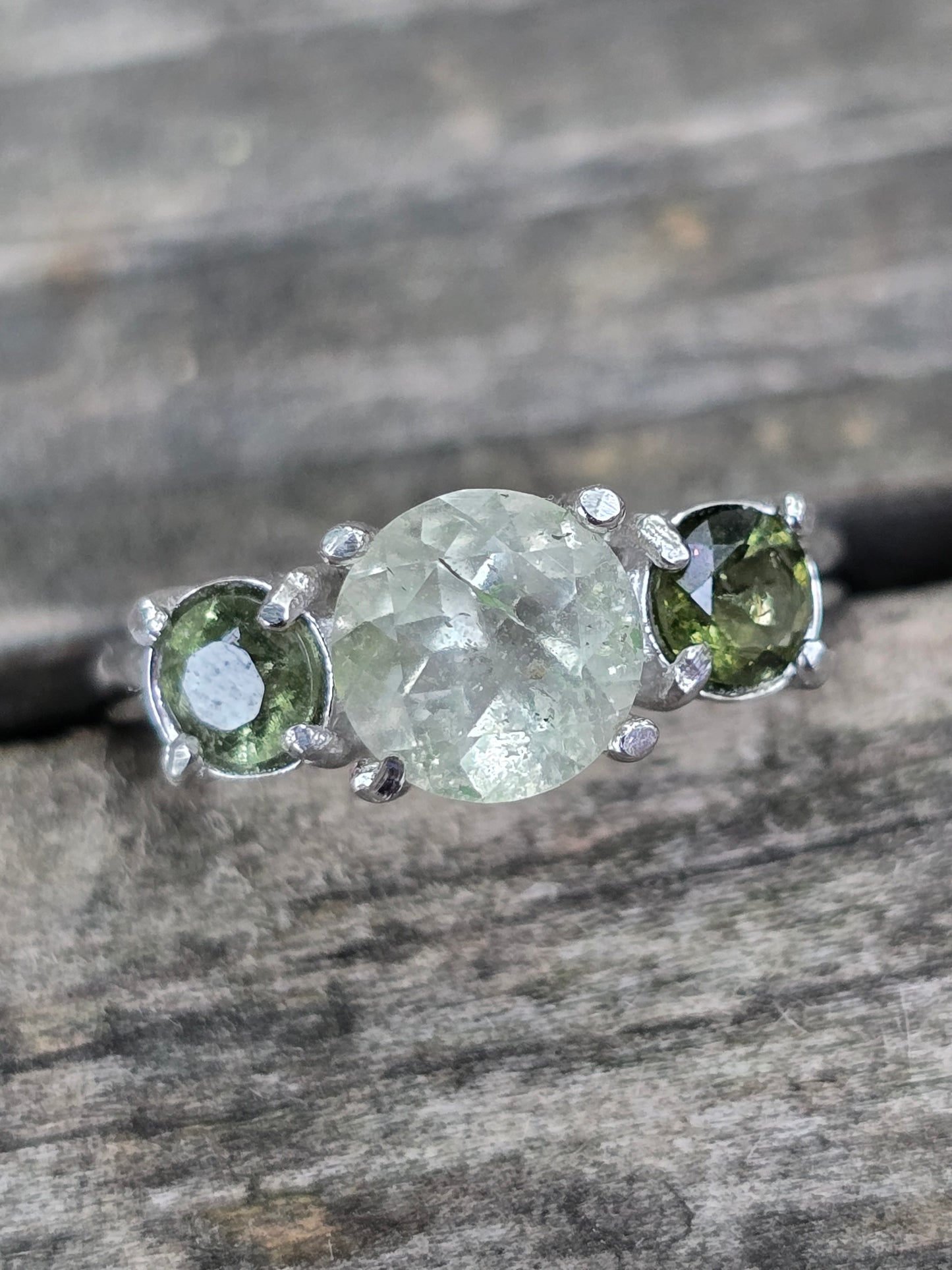 Size 5 libyan desert glass/moldavite
