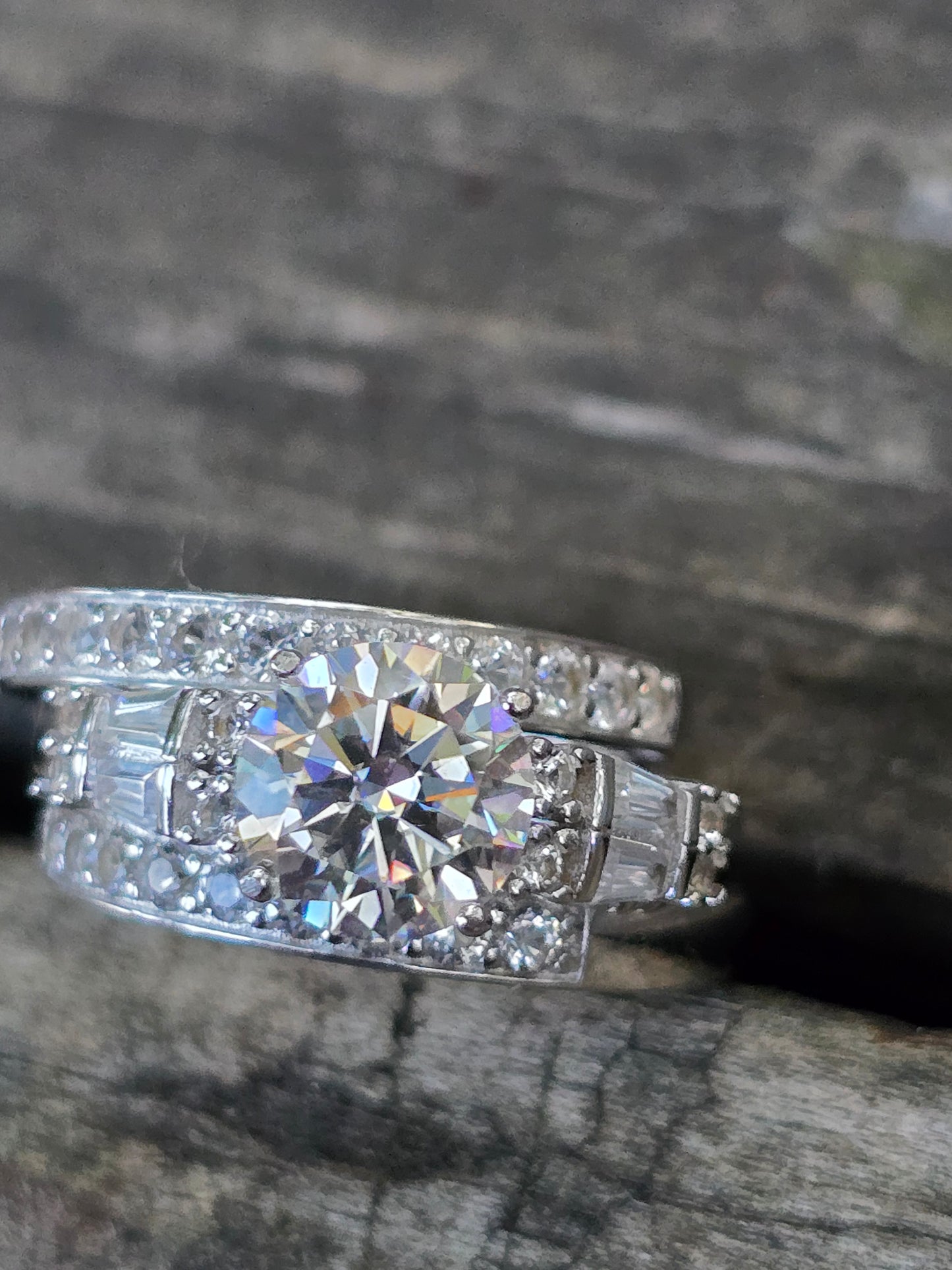 Size 8 3 band set moissanite