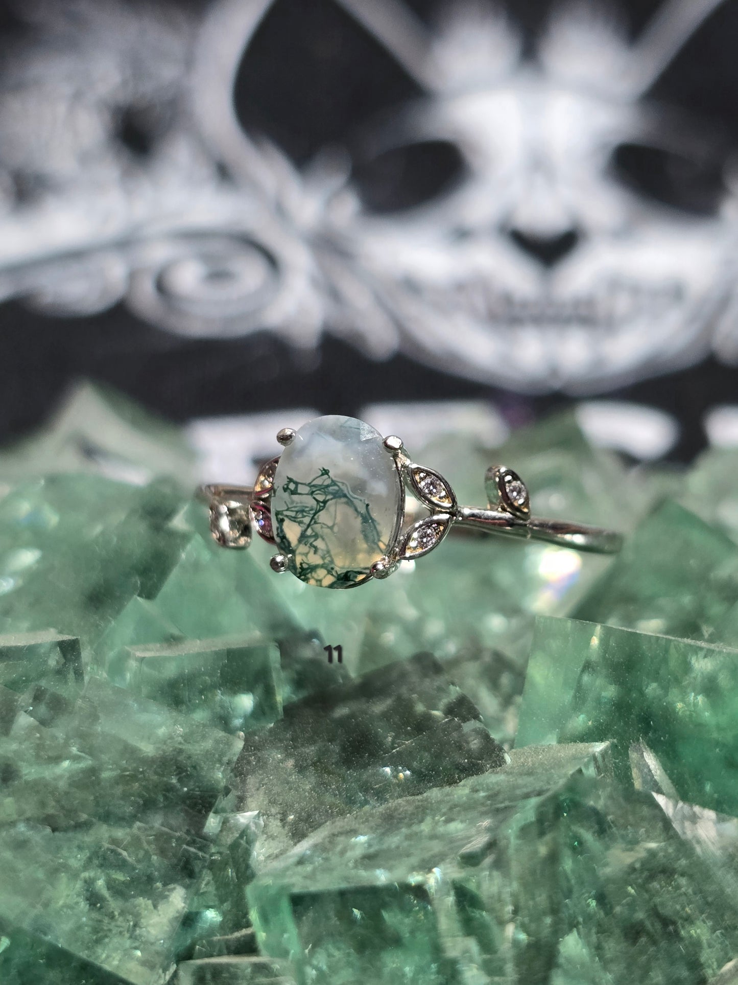 Size 11 moss agate