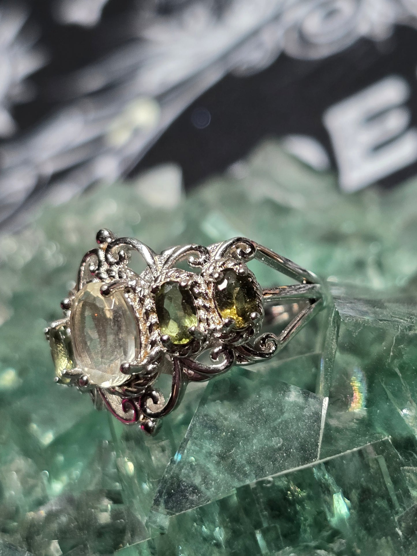 Size 7 libyan desert glass and moldavite