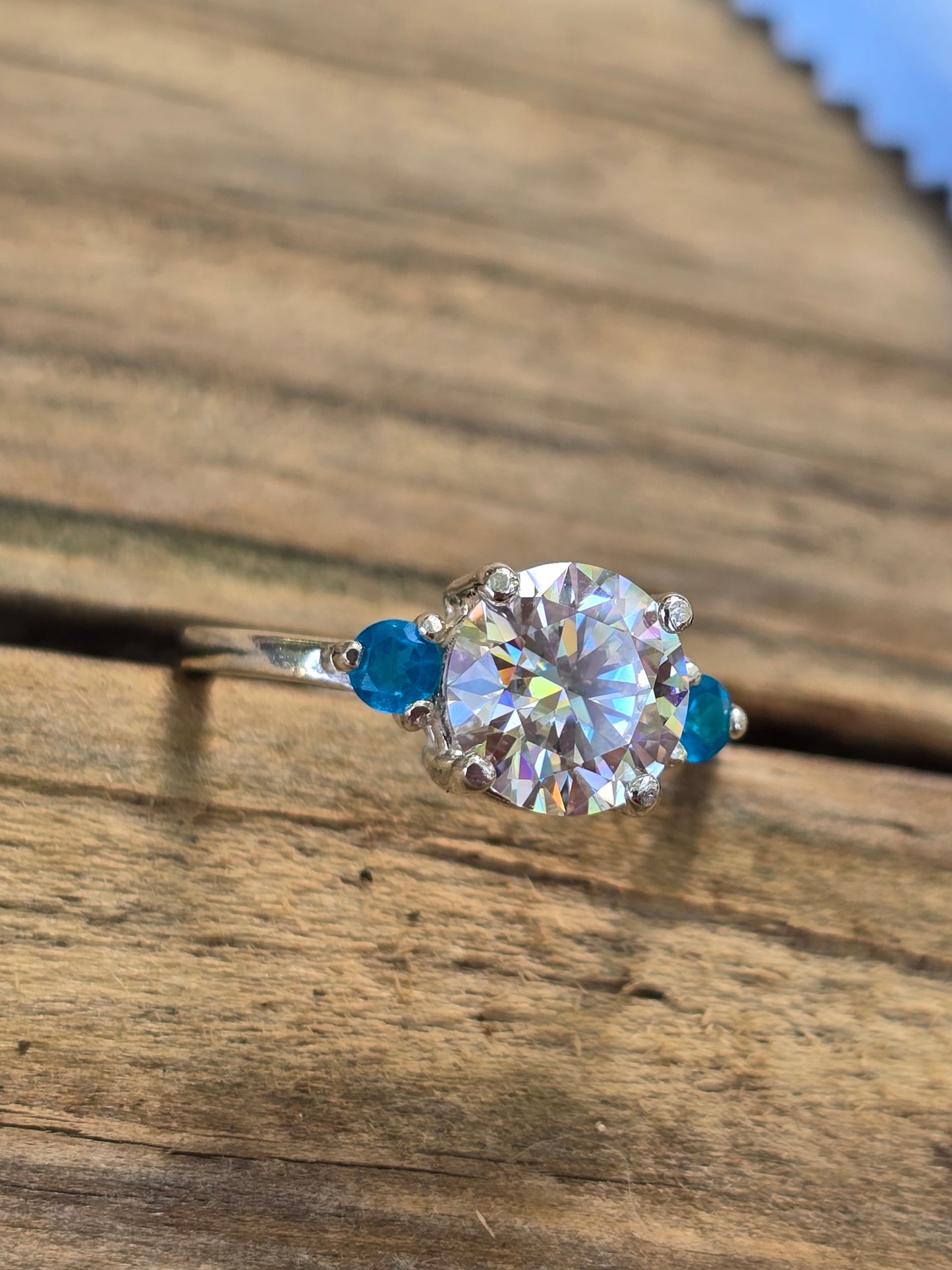 Moissanite & blue apatite size 6.5