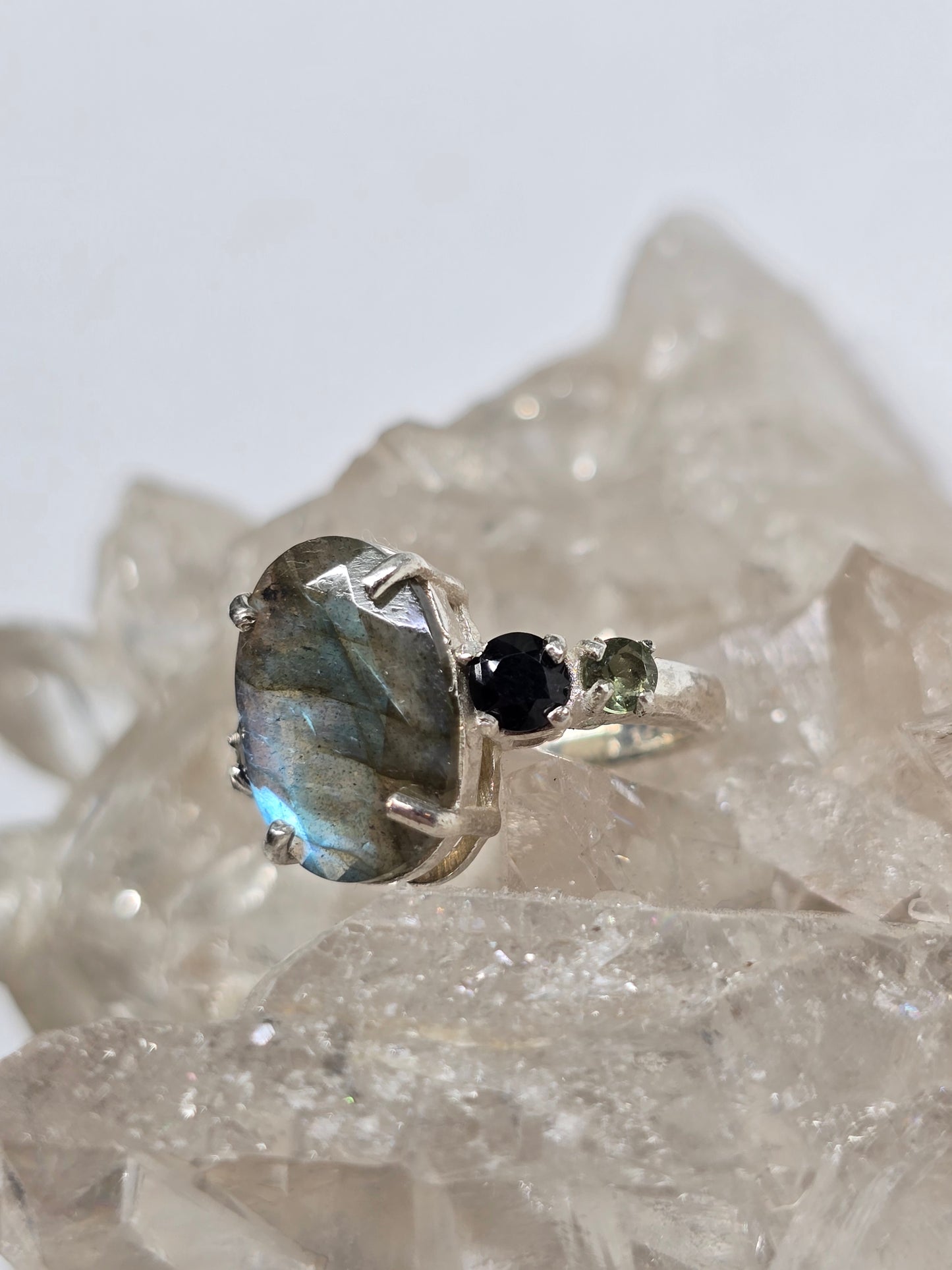 Labradorite, black spinel & moldavite size 4
