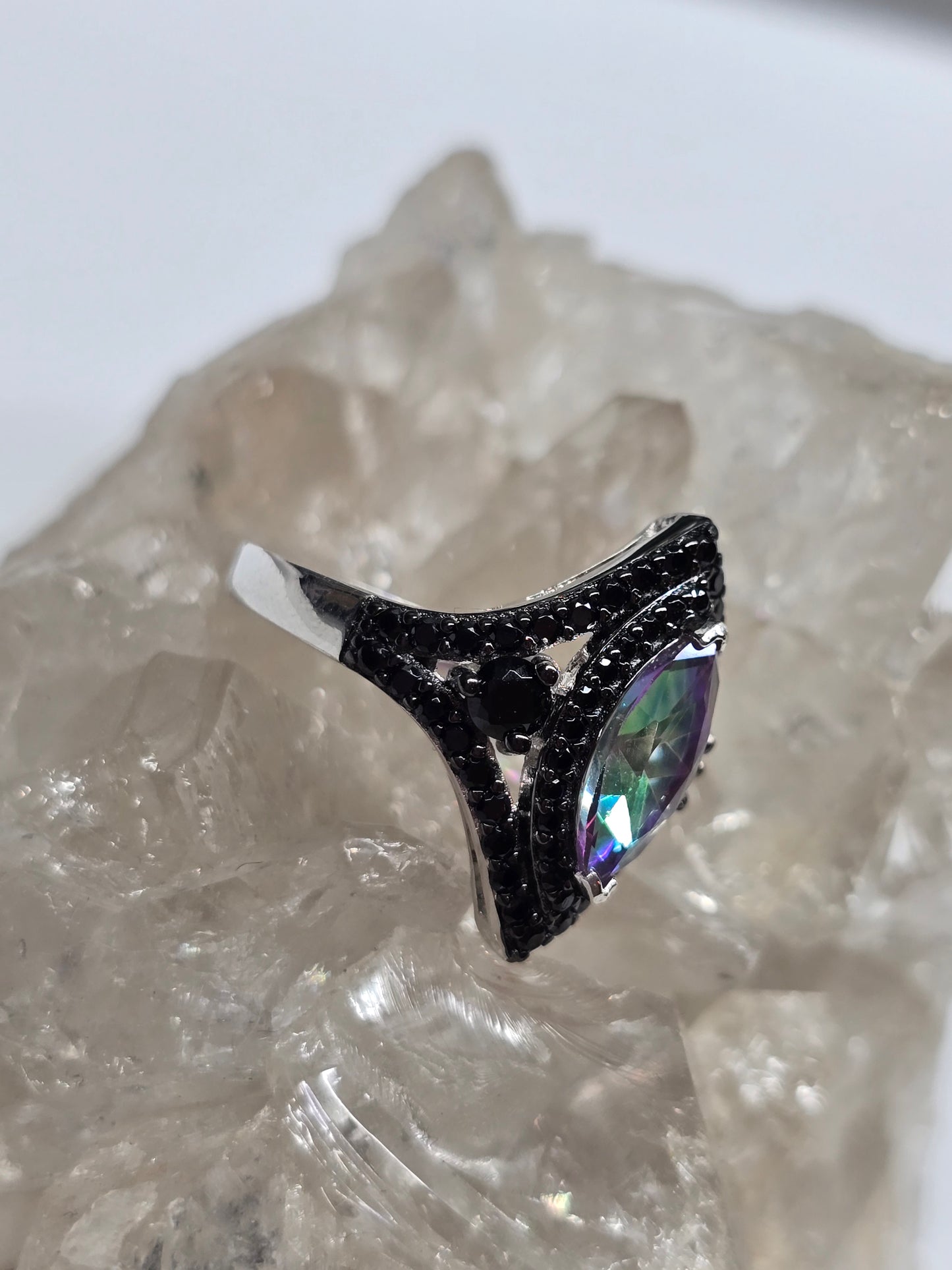 Black spinel and mystic topaz size 7
