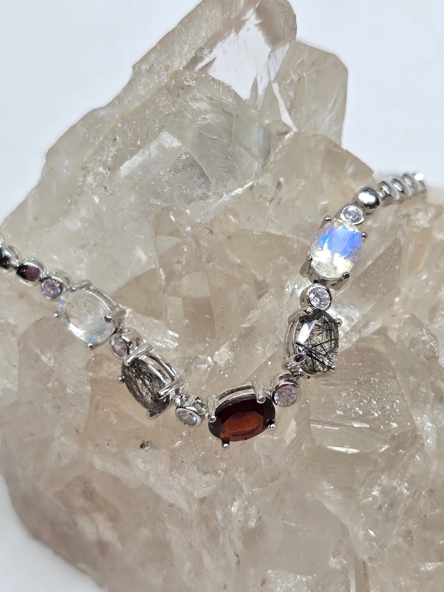 Vampire bracelet garnet, moonstone & black rutile