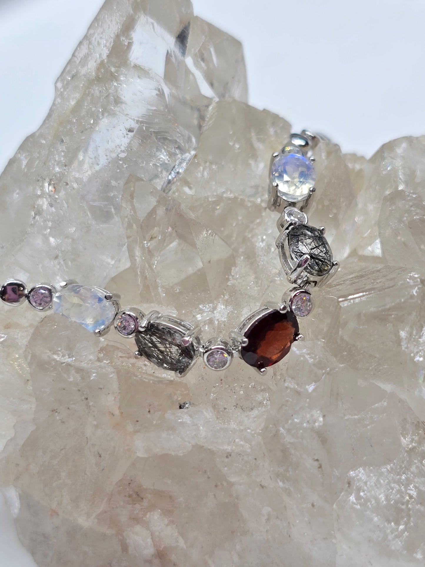 Vampire bracelet garnet, moonstone & black rutile