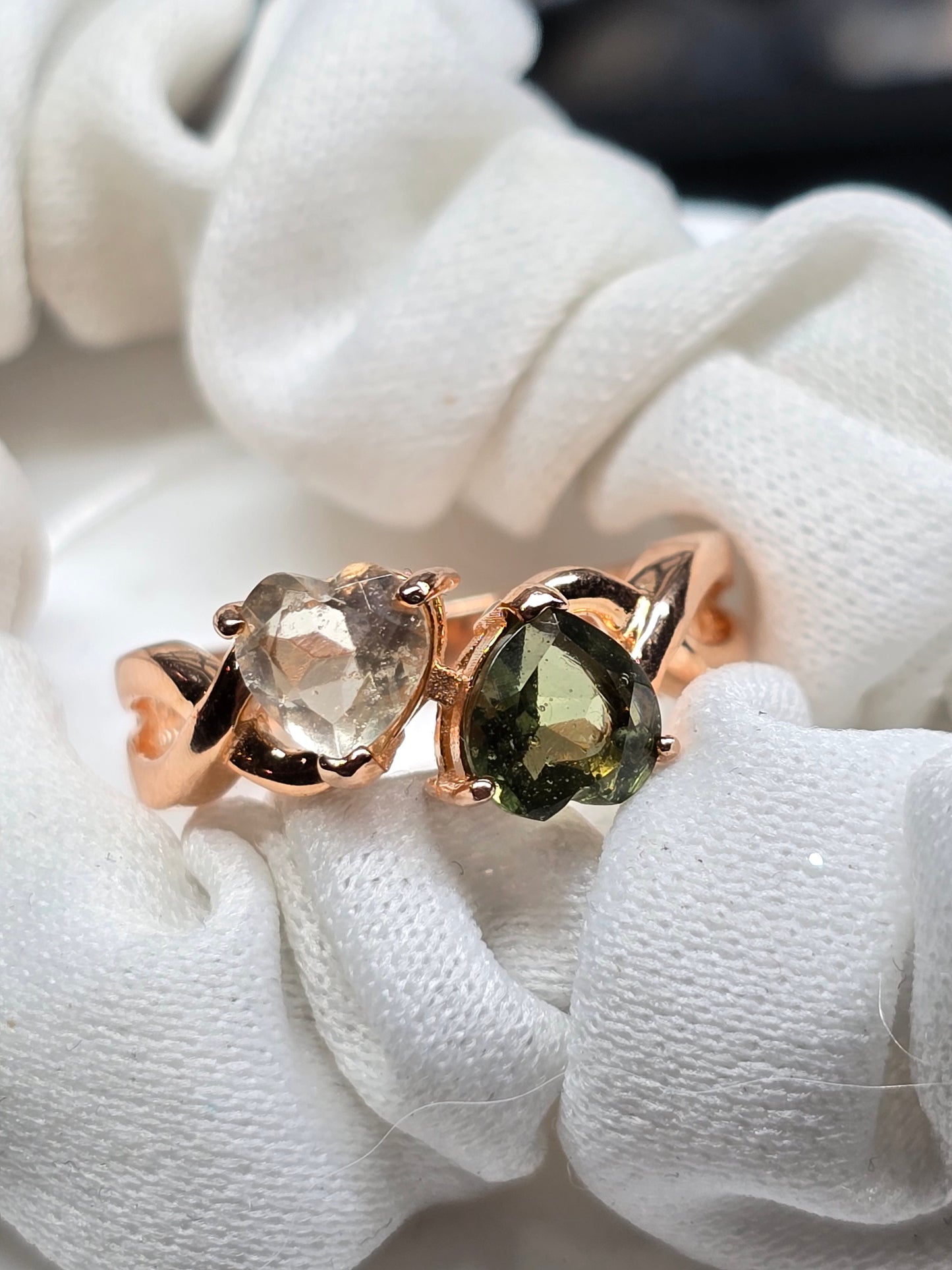 Moldavite and Libyan Desert glass size 5-9