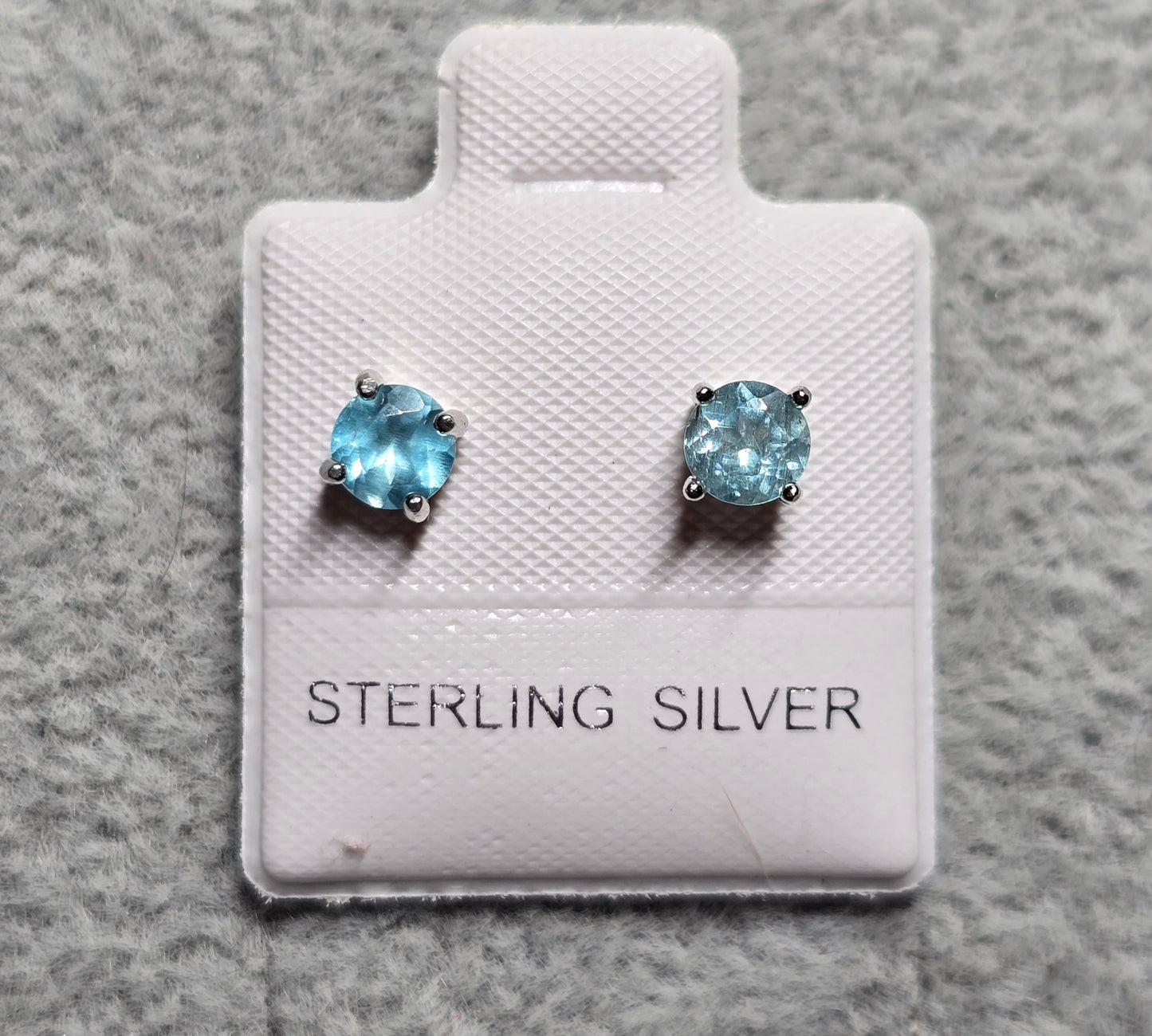 4mm apatite earring studs