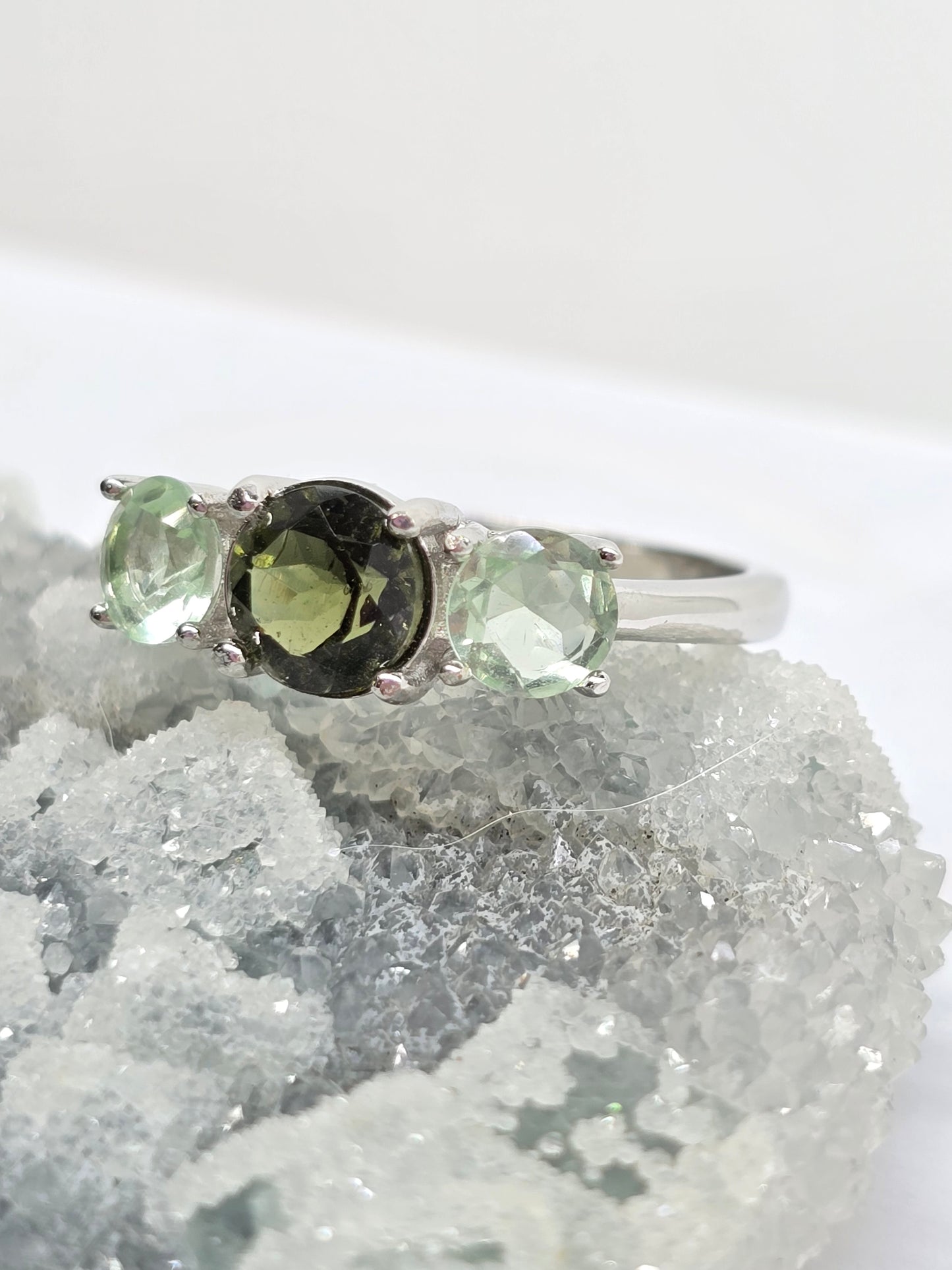 Size 8 uranium glass and moldavite