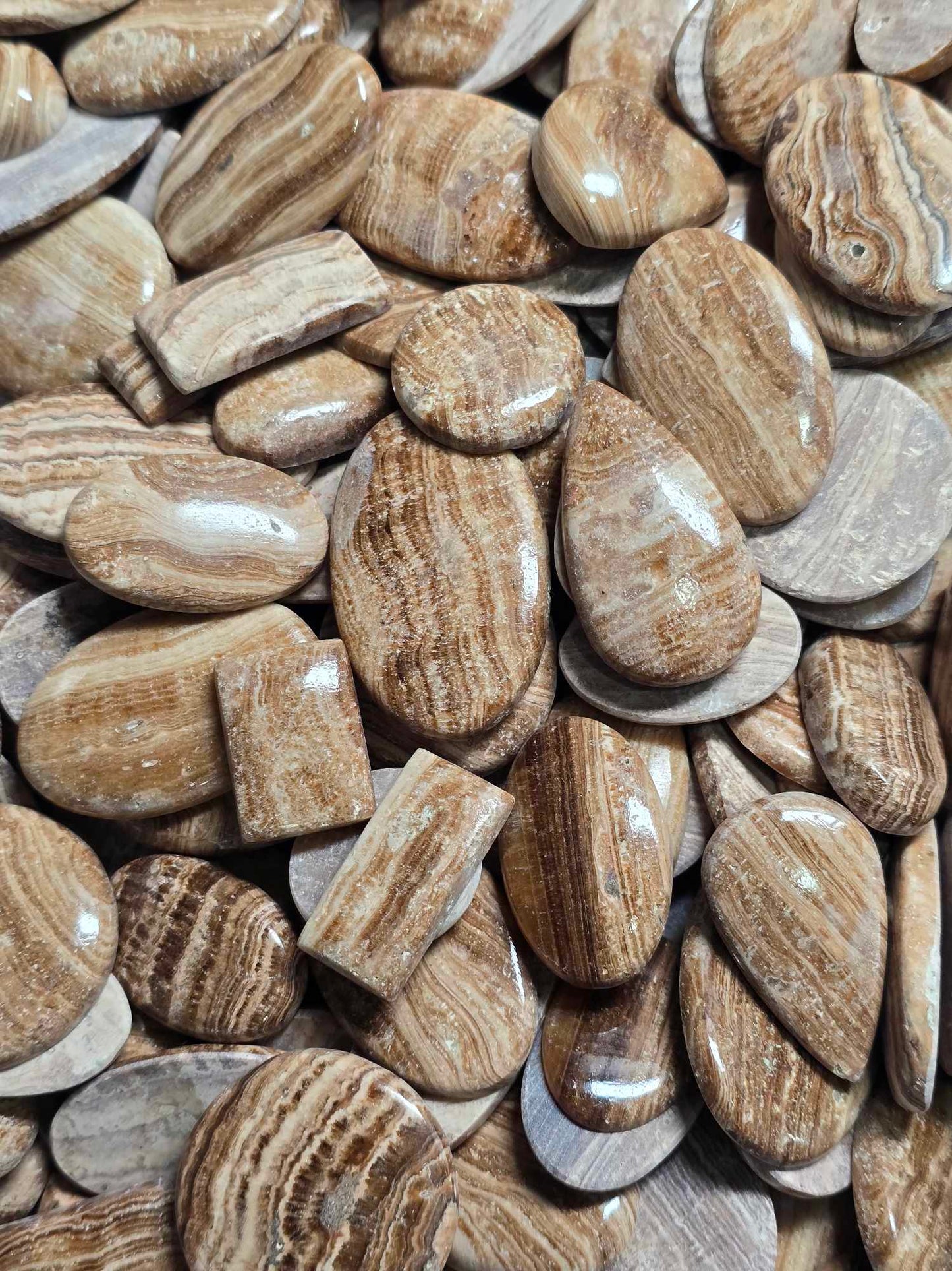 Brown argonite