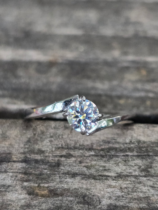 Size 5.5 moissanite