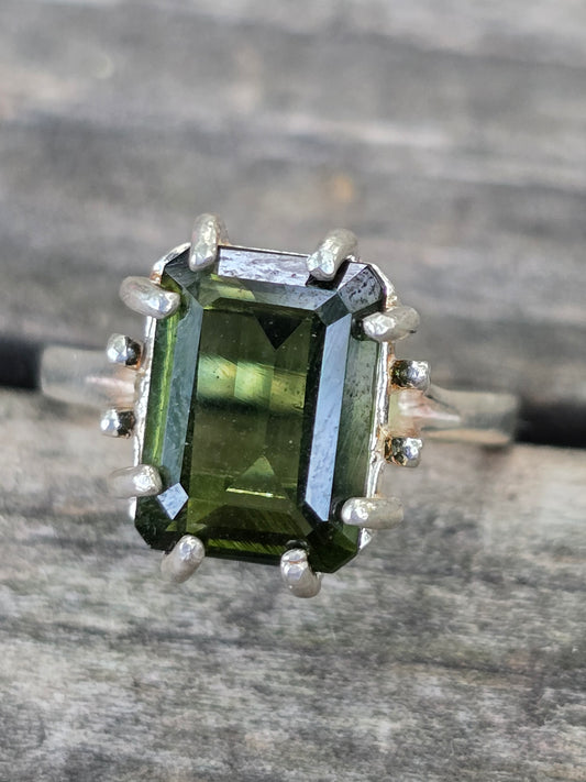 Size 6.5 moldavite