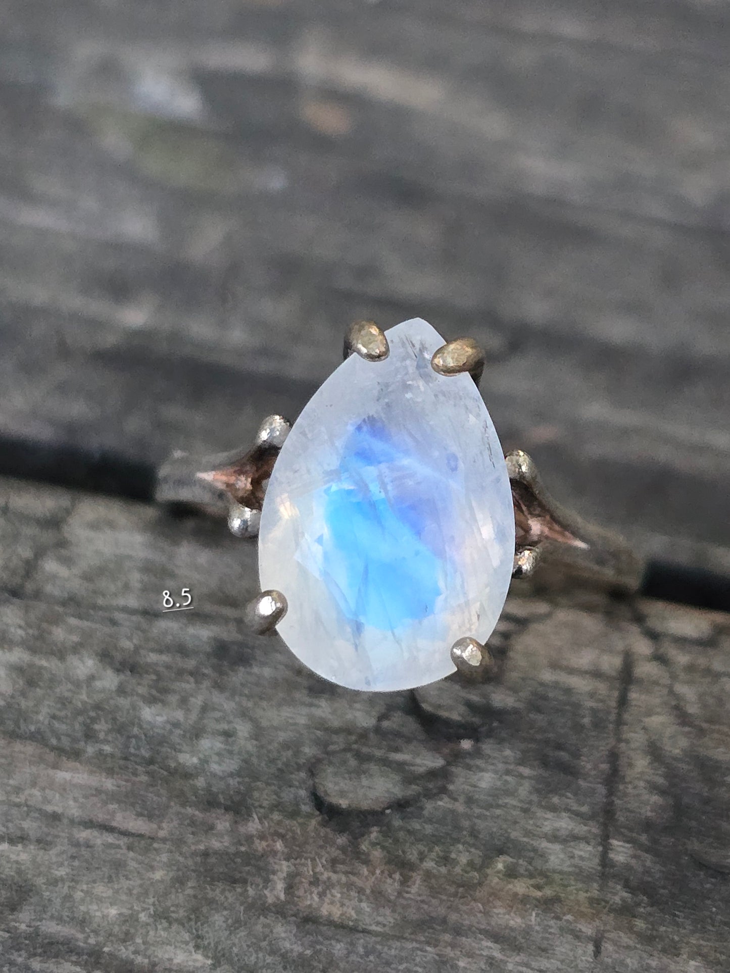 Moonstone size 8.5