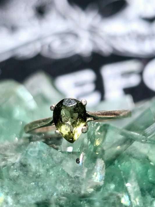 Size 6 moldavite