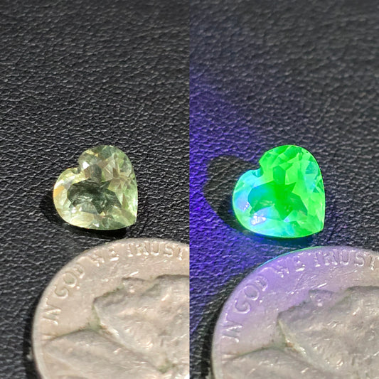 8mm uranium glass heart facet
