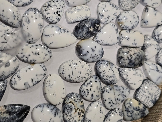 Dendritic opal agate