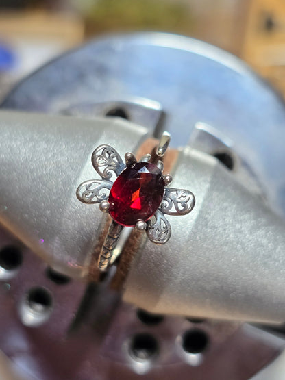 Adjustable dragonfly ring 6-11