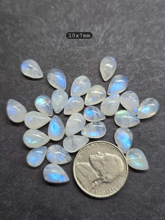 10x7mm moonstone pear
