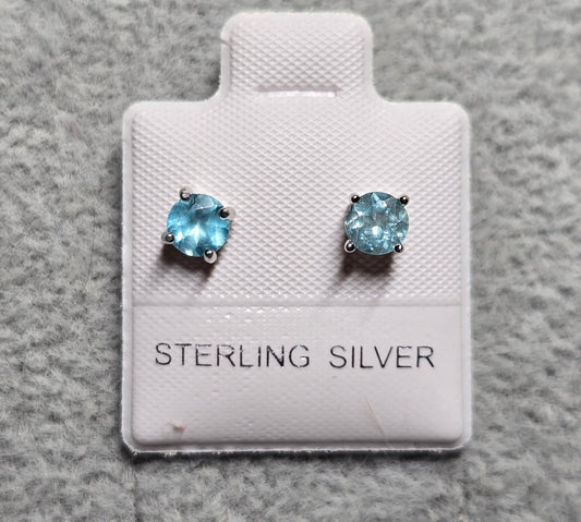 4mm apatite earring studs
