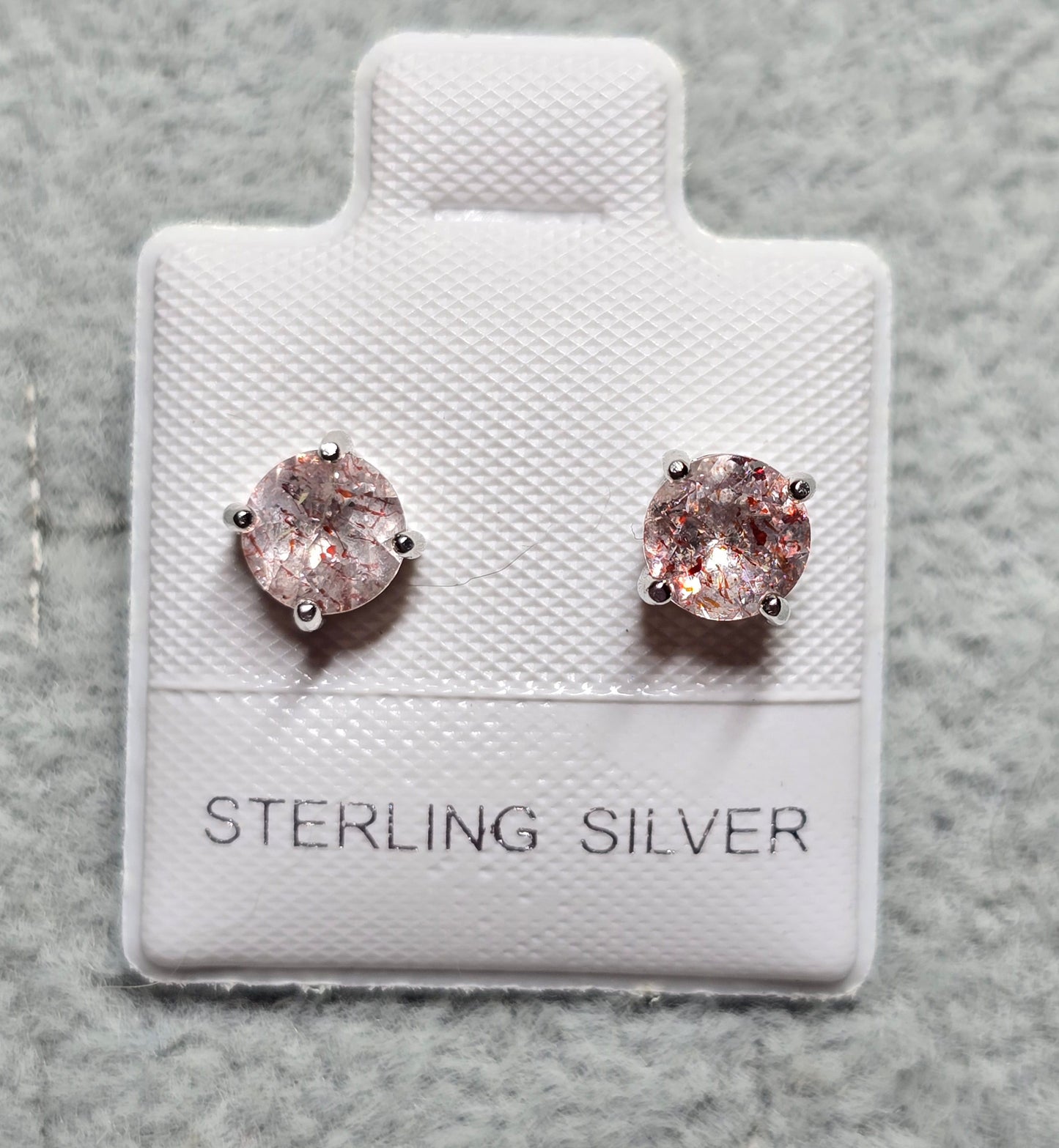 Bloodshot lepidocrocite studs