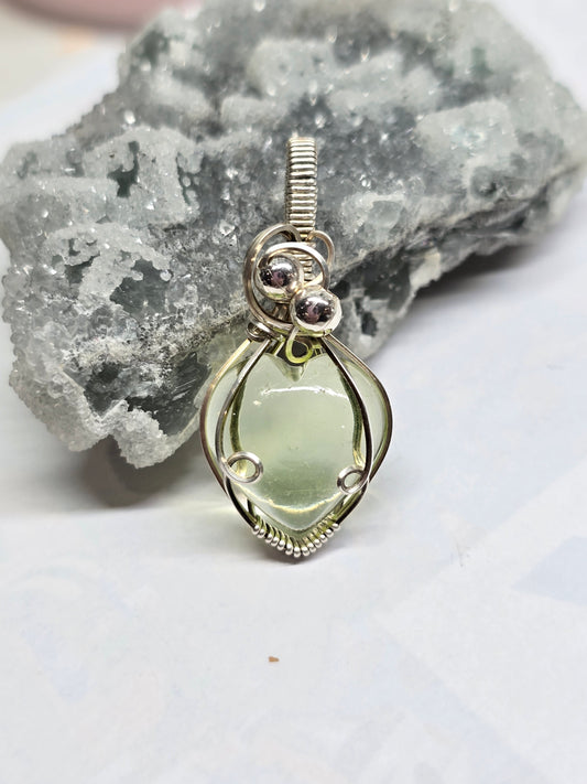 Uranium glass heart in 925 sterling silver