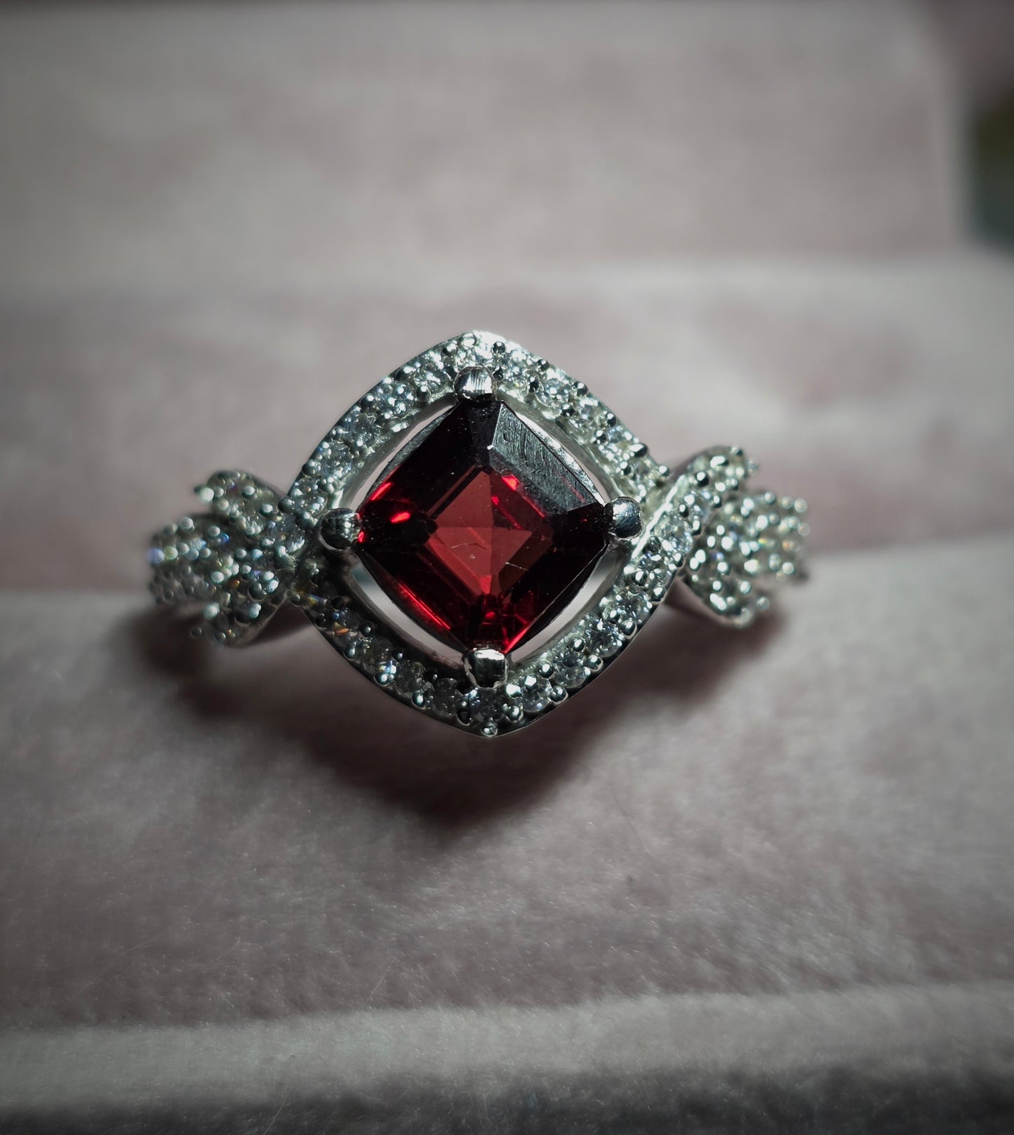 Size 7 Mozambique garnet