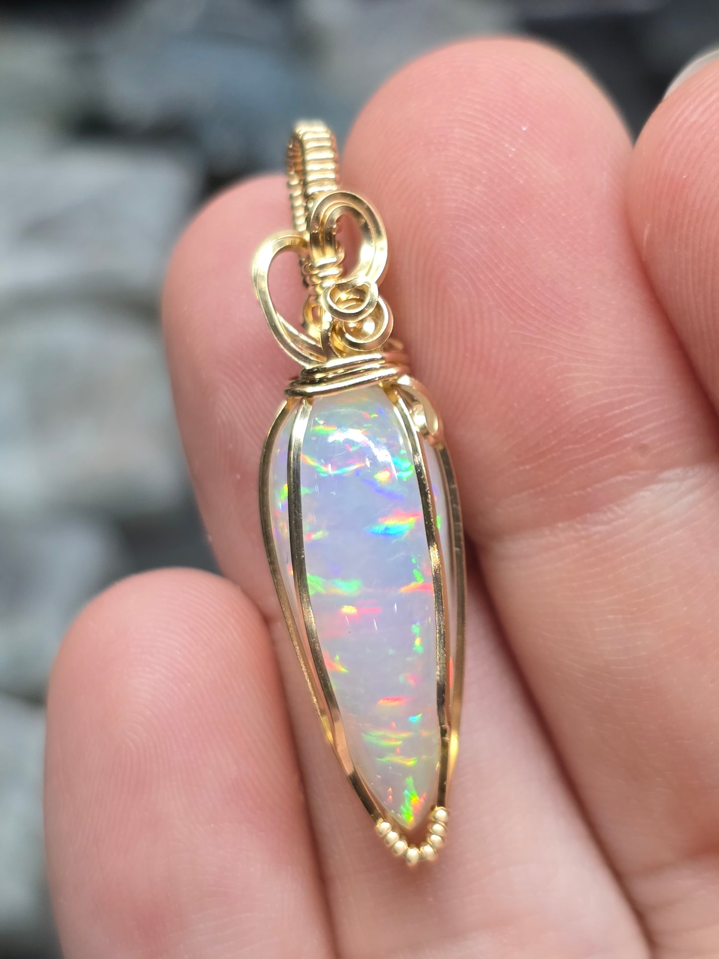 13ct honeycomb pinfire Ethiopian opal