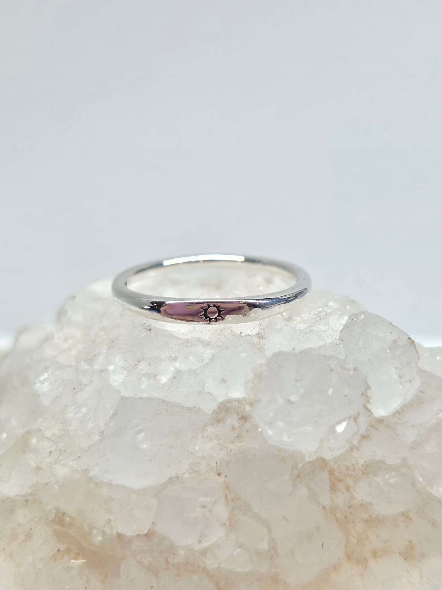 Tiny sun ring