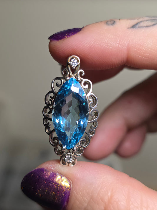 Swiss blue topaz in 925 sterling silver
