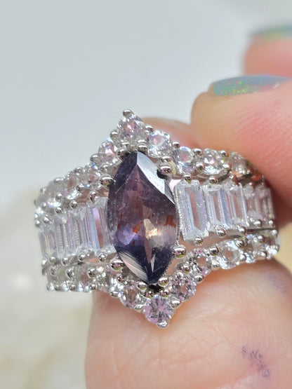 Iolite/sunstone & white topaz size 8