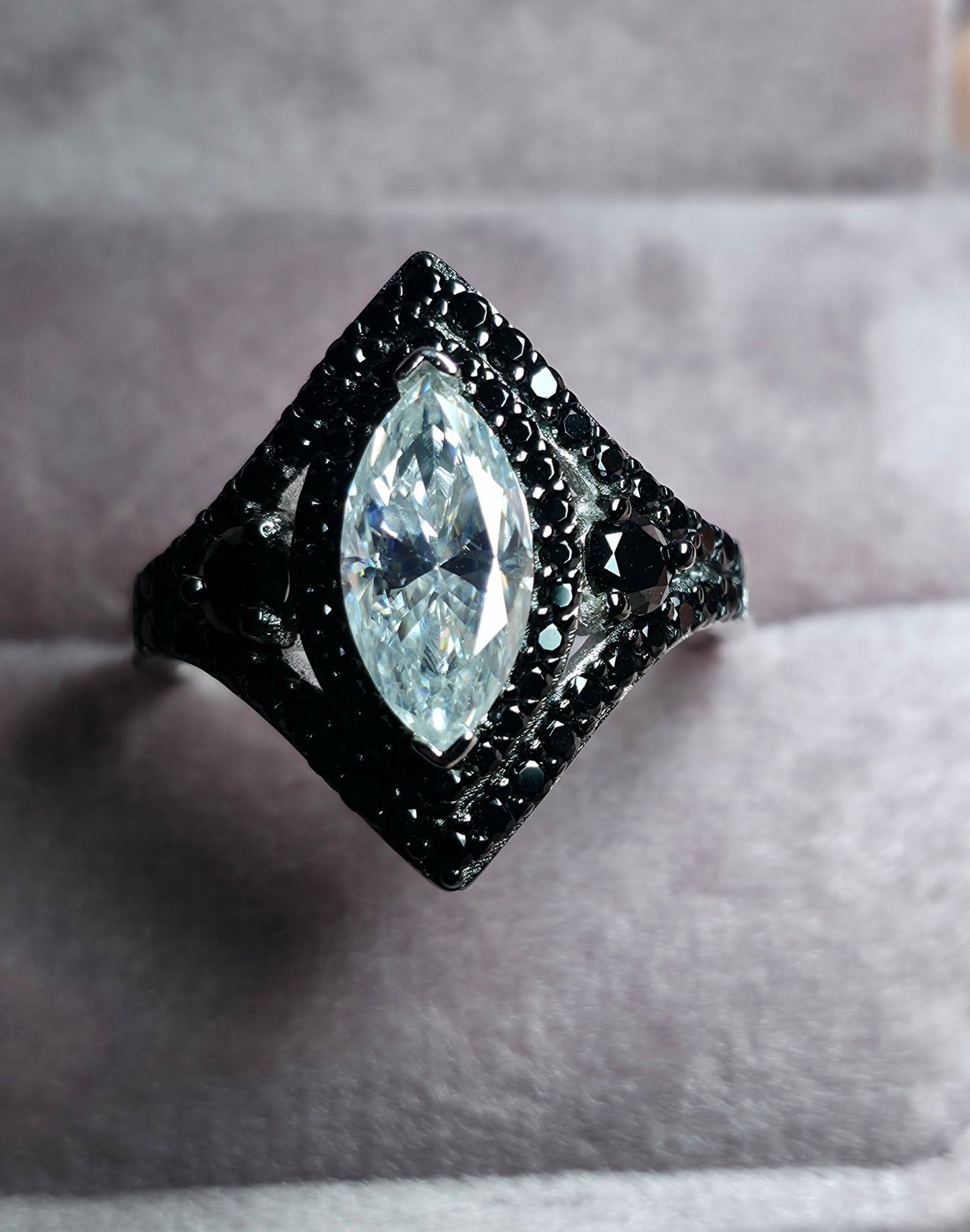 Moissanite & black spinel size 5-12