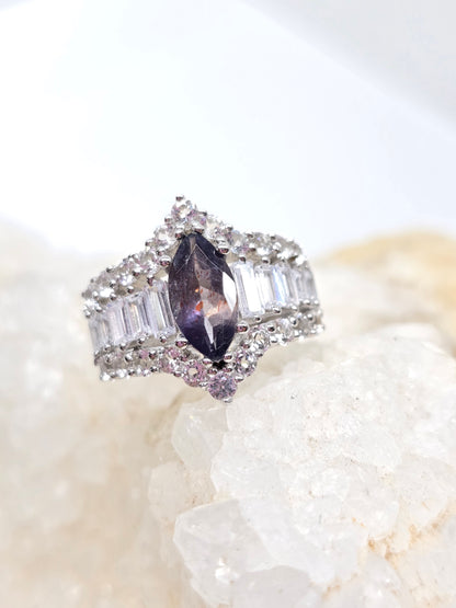 Iolite/sunstone & white topaz size 8