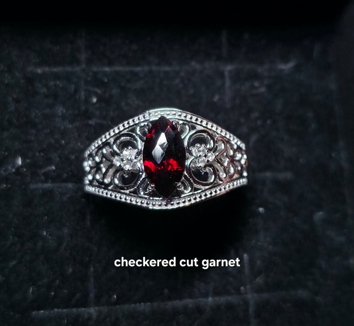 Script marquis. Size 5-12