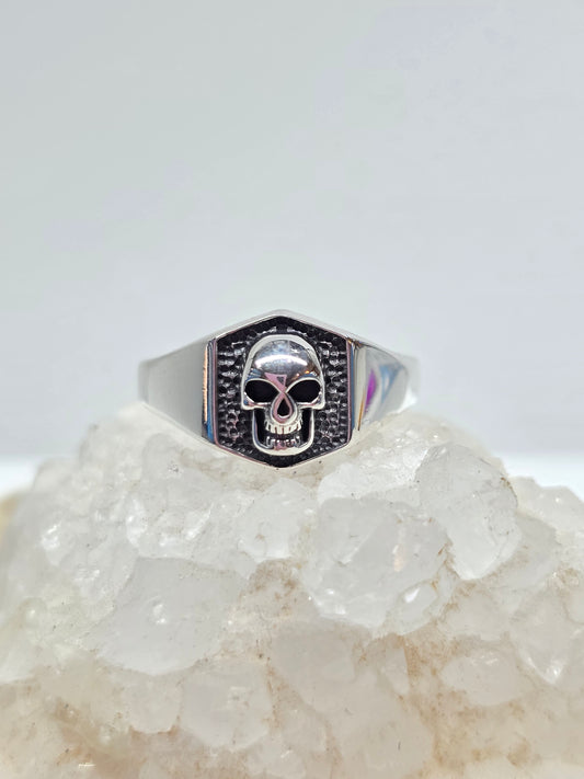 Men's skull ring
