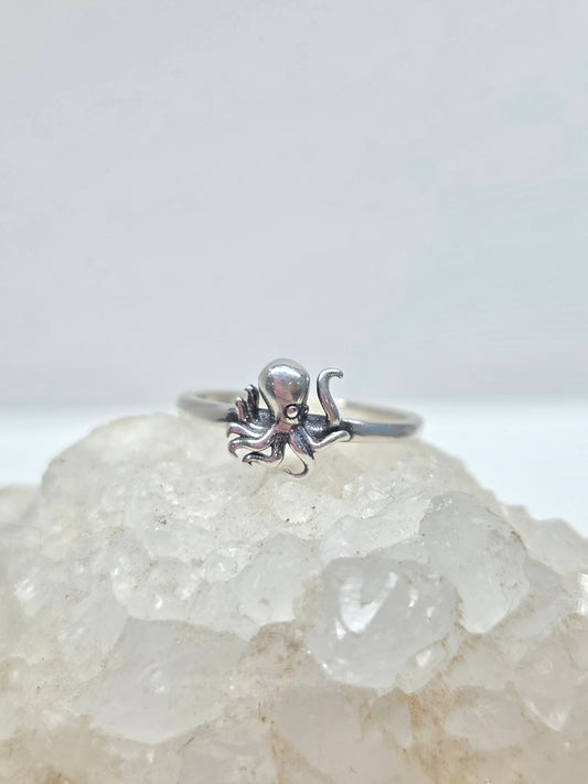 Tiny octopus ring