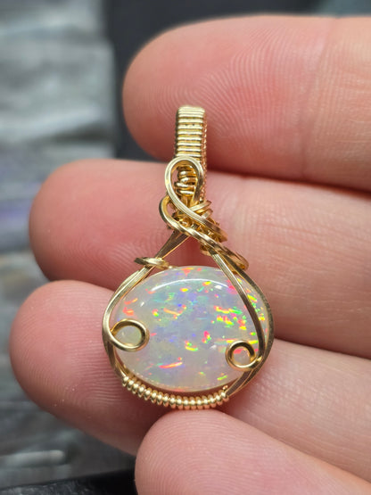 8ct pin fire Ethiopian opal