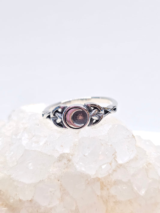 Celtic knot moon ring silver