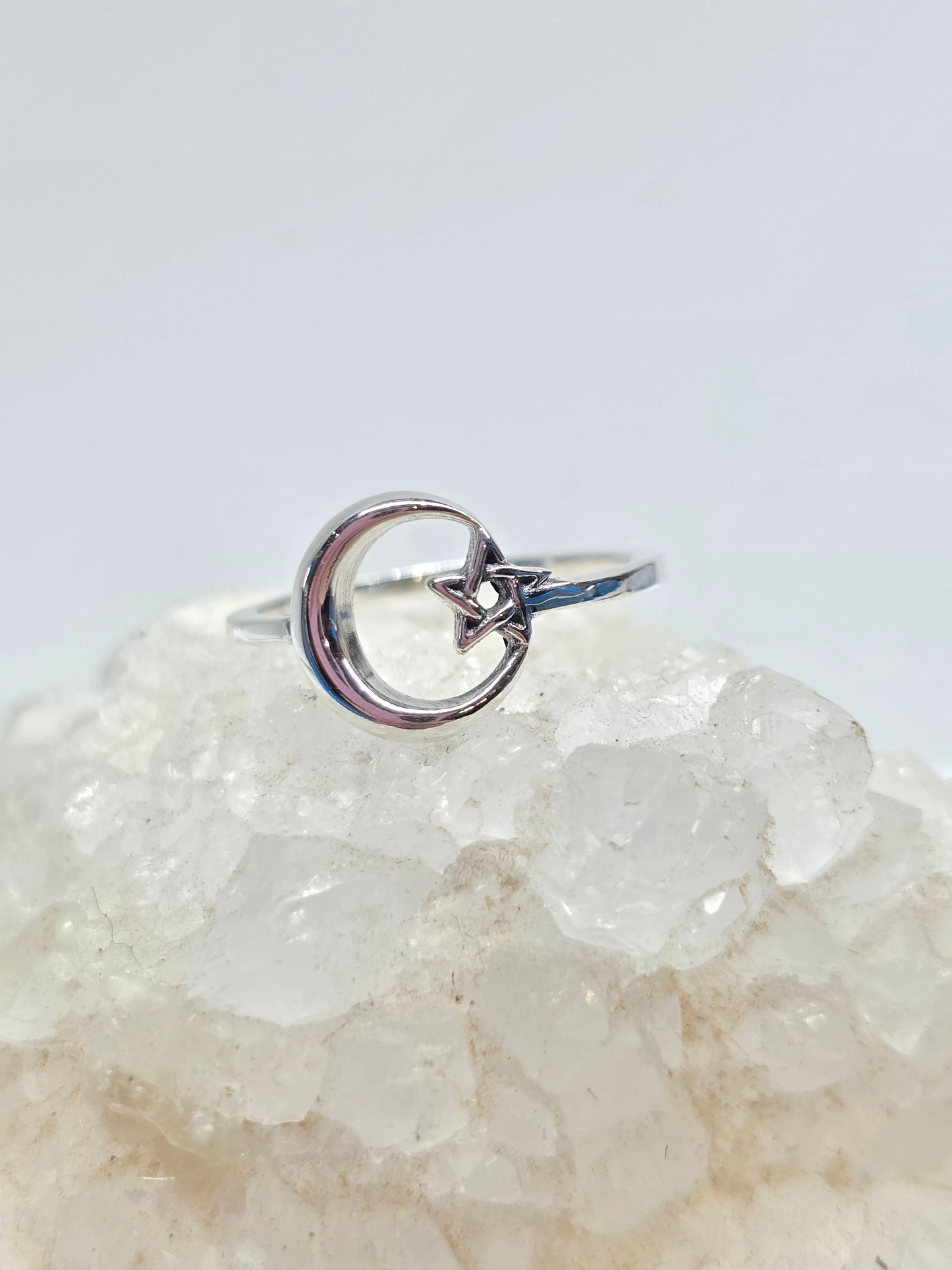 Star and moon circle