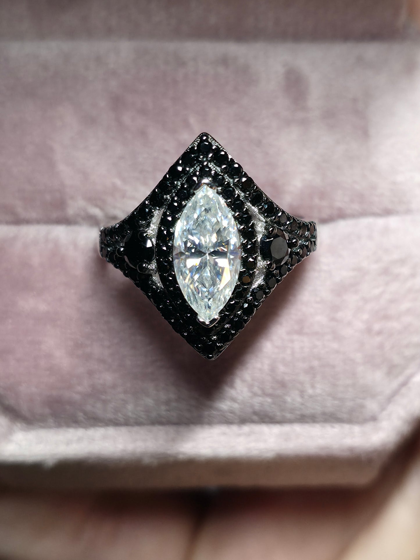 Moissanite & black spinel size 5-12