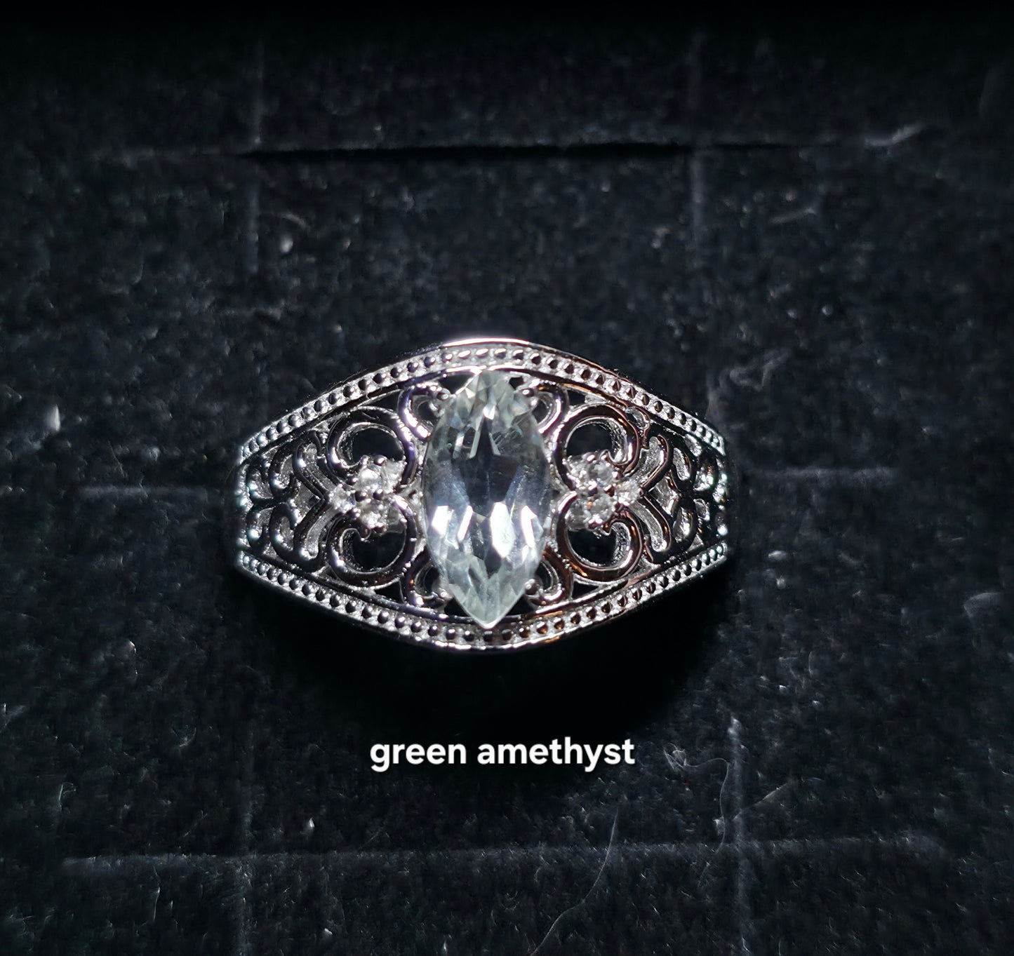 Script marquis. Size 5-12