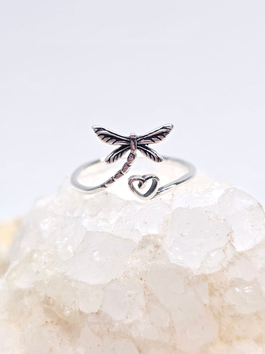 Dragonfly adjustable ring