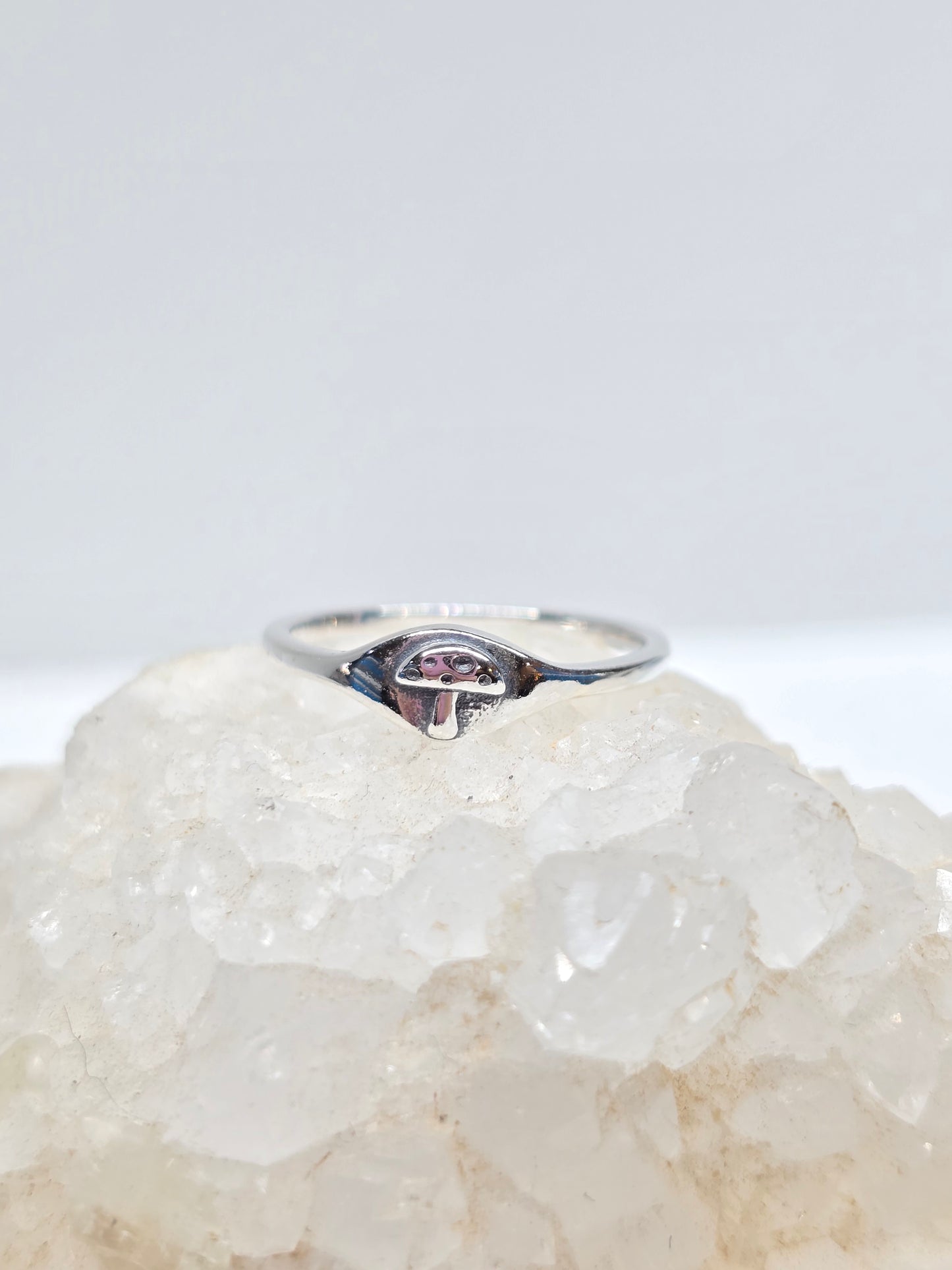 Mini mushroom ring
