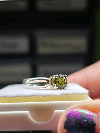 Size 6.5 moldavite