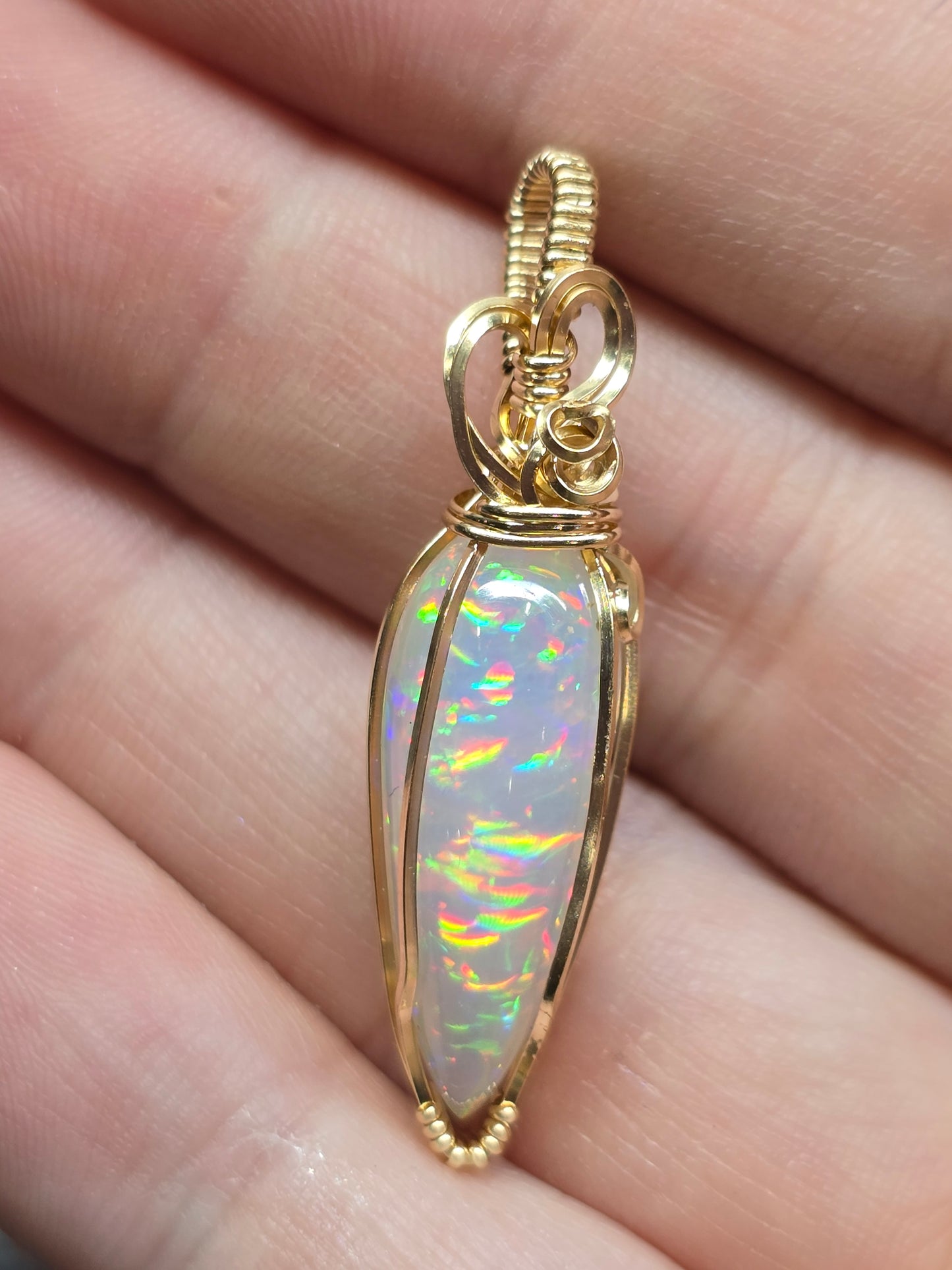 13ct honeycomb pinfire Ethiopian opal